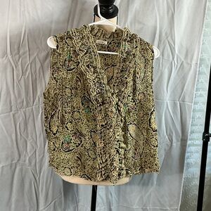 Jaipur Printed Ruffle Front Top – Size Medium Boho Paisley